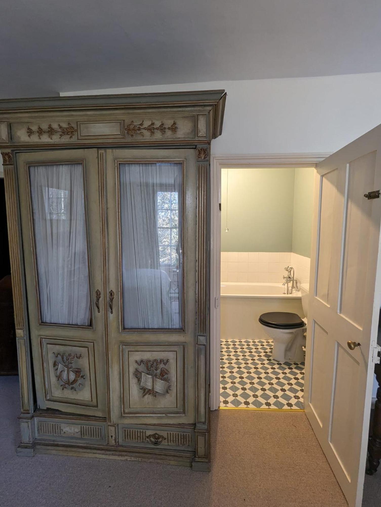 Old Manor House Bed and Breakfast Shepperton Εξωτερικό φωτογραφία